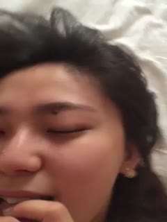 表情很到位，淫声不断 海报