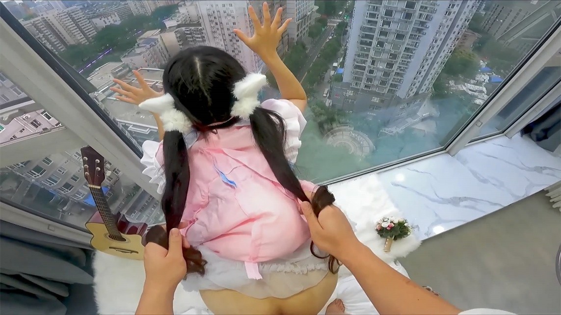 男友视角调教双马尾洛丽塔女友 制服绝对领域娇喘求饶 骑乘位抓双马尾爆插敏感小穴 白浊汁液灌满子宫不停抽搐高潮 海报