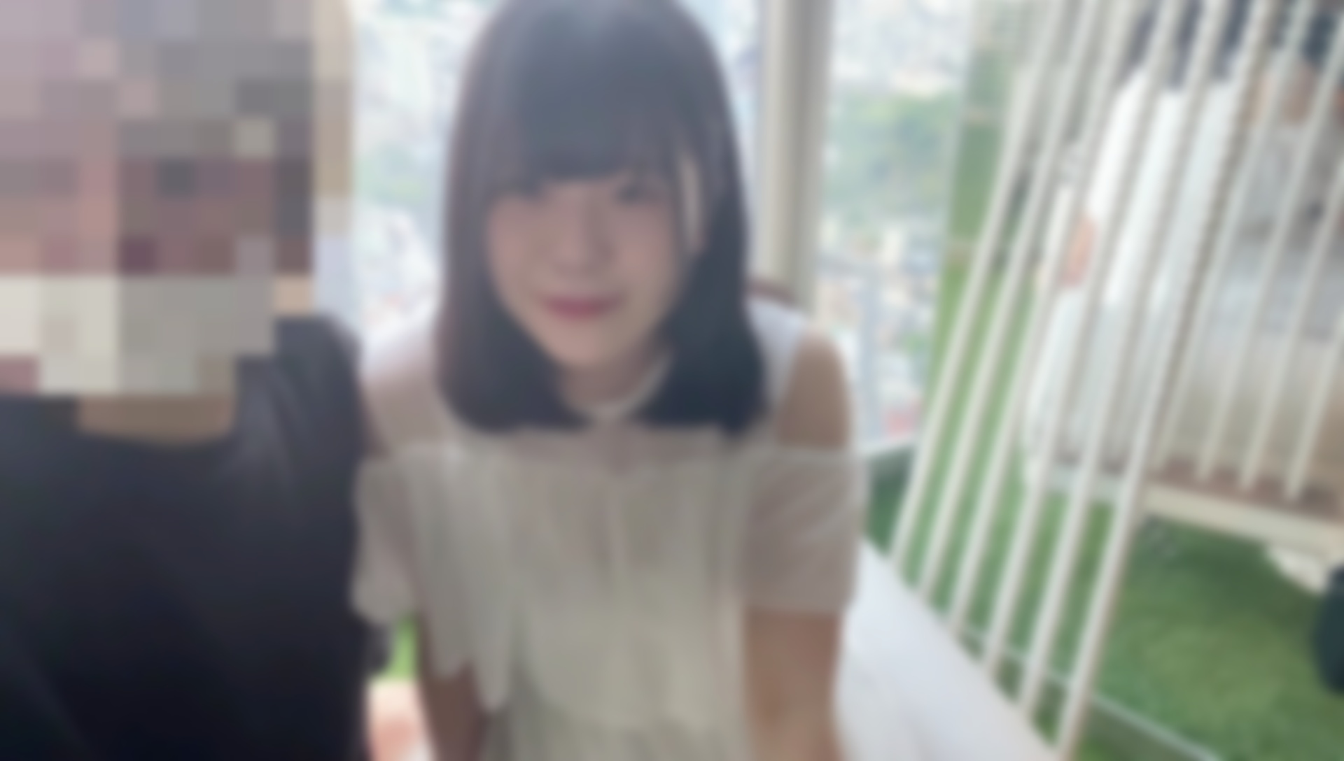 FC2-4382850 色白で黒髪清楚な新社会人1年目。甘えん坊な彼女が働くオンナになった就職祝いにイチ-cd1 海报