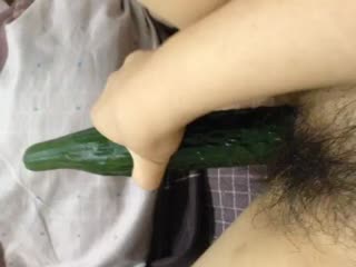 没男友就用黄瓜吧！ 海报