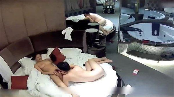 丰满肉感极品少妇的极致诱惑 海报
