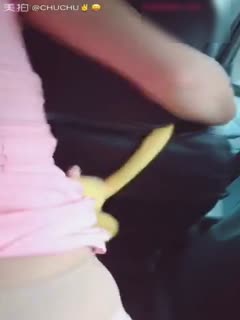 -zhipai-性感漂亮的美少妇驾照一直考不过路上练车时和教练车震,正时老公来电话说在练车一会回家! 海报