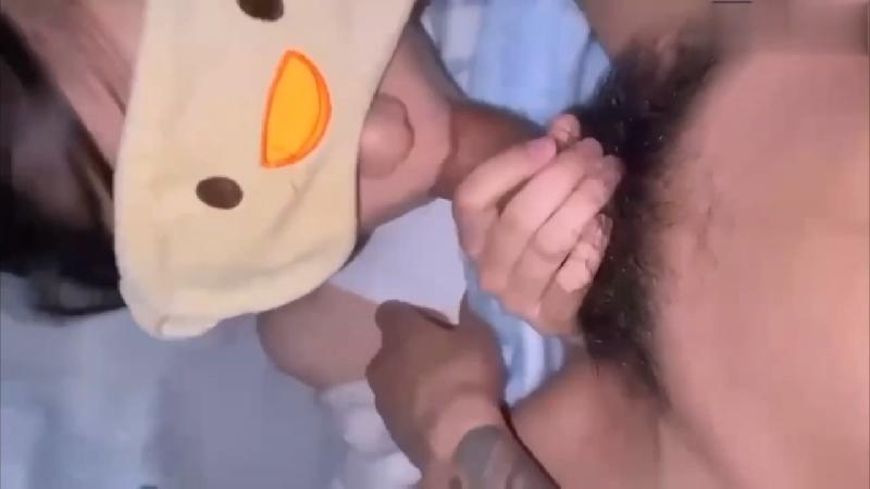 约炮00後牙套妹口活了得，没想到学妹这麽饥渴，逼都肿了还不满足 海报