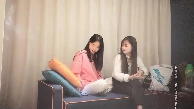 極品清純外圍嫩妹激情雙飛 海报
