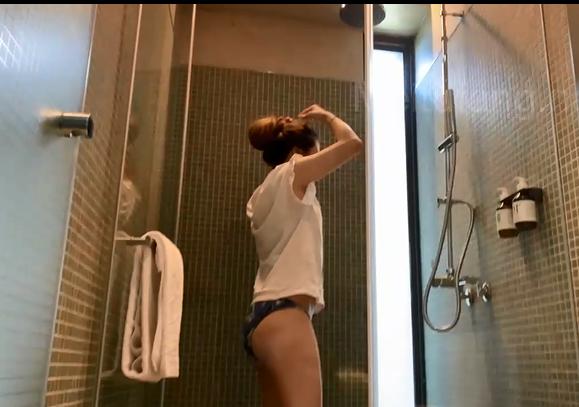 台湾子约炮29岁的台南少妇 海报