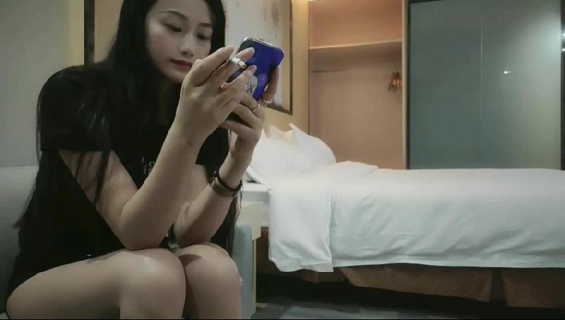 重金忽悠足浴小姐姐 海报
