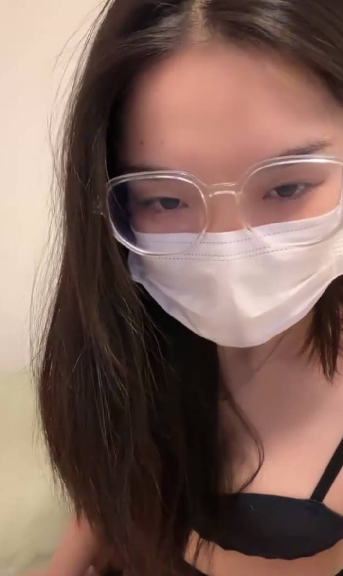 二零二四年六月二十三号_美丽性感小寡妇 海报
