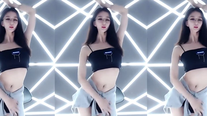 Girl_seven_小柒_94。 海报
