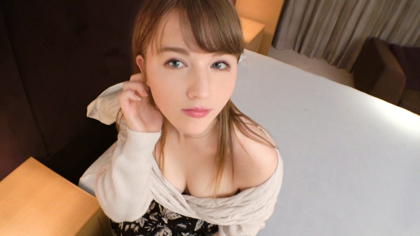 - 【初撮り】【カリフォルニア】【桃色勃起乳首】グレーの瞳の白人美女。母国に居る彼氏に内緒で始めるエッチなバイト。日本人の硬い男根に.. 応募素人、初撮影 (乱伦) 海报