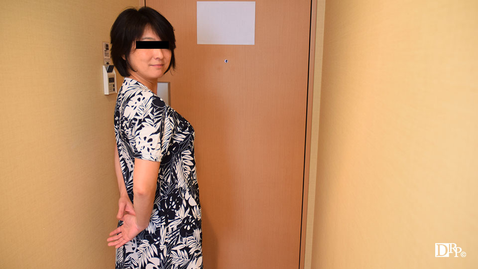 人妻熟女062917-111見事崩溃了中年体型~沢舞桜 海报
