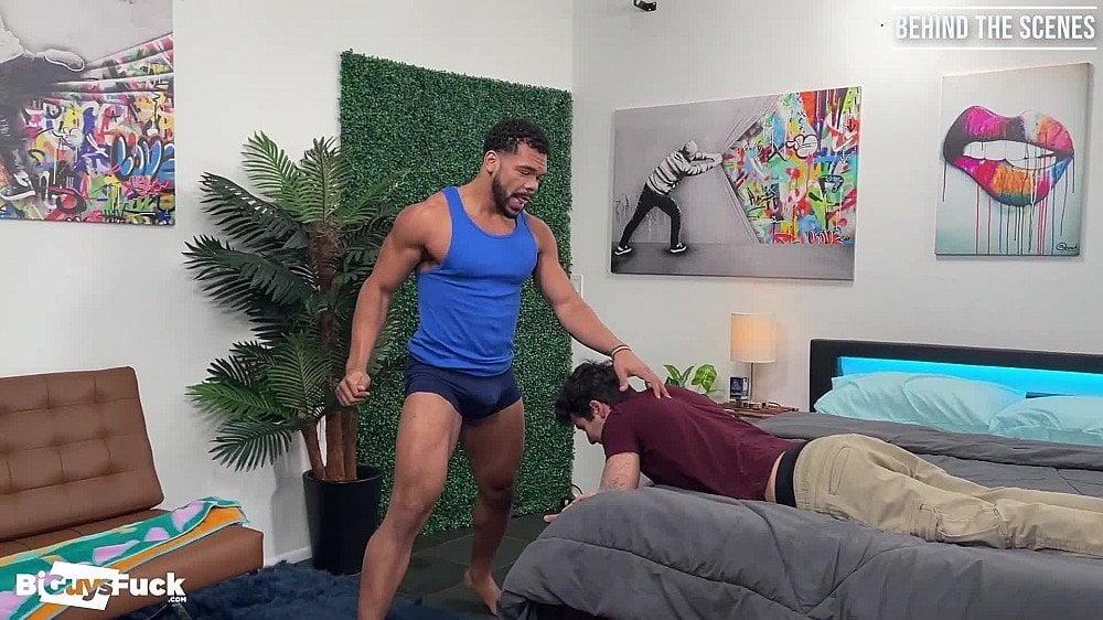brock bradley caleb mills and ivy steele bts 海报