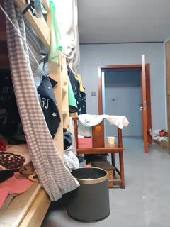 集体宿舍聊骚-20240108215940 海报
