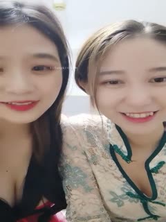 刺激女同【紫贤】合集，两个极品小美女在激情磨豆腐_！ 海报