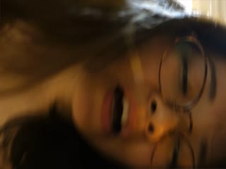 外表看起斯文纯情眼镜妹酒店与有钱老板啪啪太骚阴毛都剃光了叫的更是浪还说操到我的G点了1080P无水印原版 海报