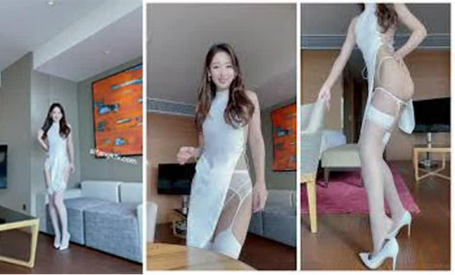 【超美颜值极美女神】秀人网极品嫩模超性感的新作绑带白色长裙真空凸点镜头快怼到BB上了露毛凸点 海报