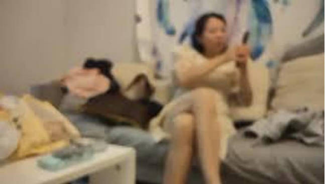 每日一个精品人妻找寻缺失的母爱风情万种极品美乳全场最佳 海报