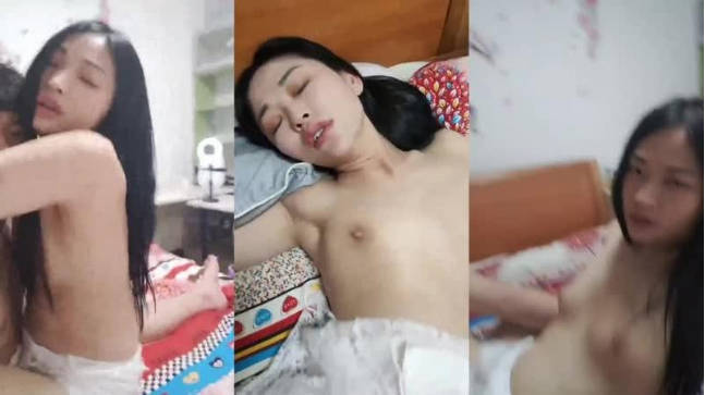 颜值不错的肉丝小少妇跟小哥激情啪啪搂着小哥让小哥吃骚奶子淫声荡语表情好骚掰开小穴给狼友看特写 海报