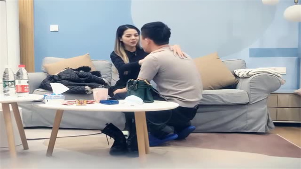 极品骚货舞蹈老师七天兼职外围：私人服务限时开放！ 海报